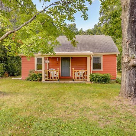Charming Watkins Glen Home With Yard! Экстерьер фото