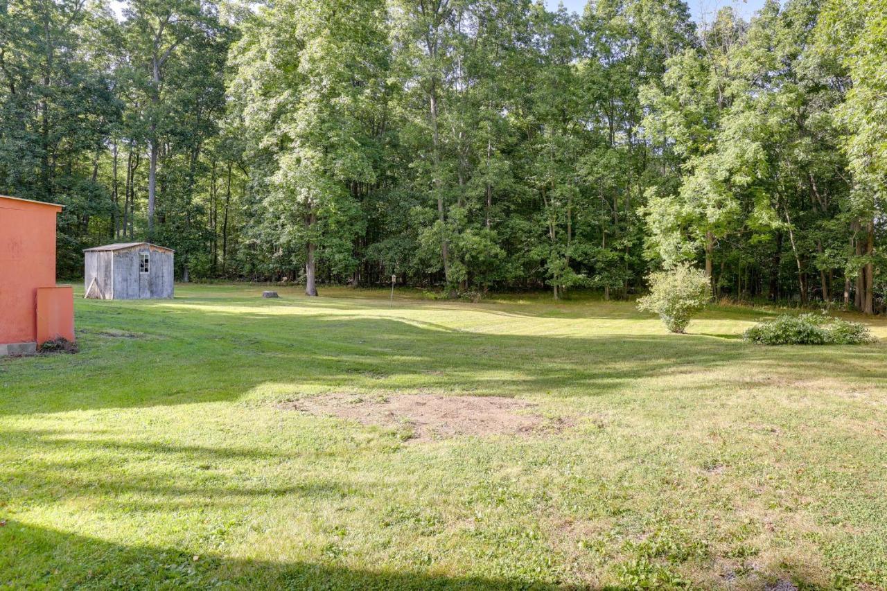 Charming Watkins Glen Home With Yard! Экстерьер фото