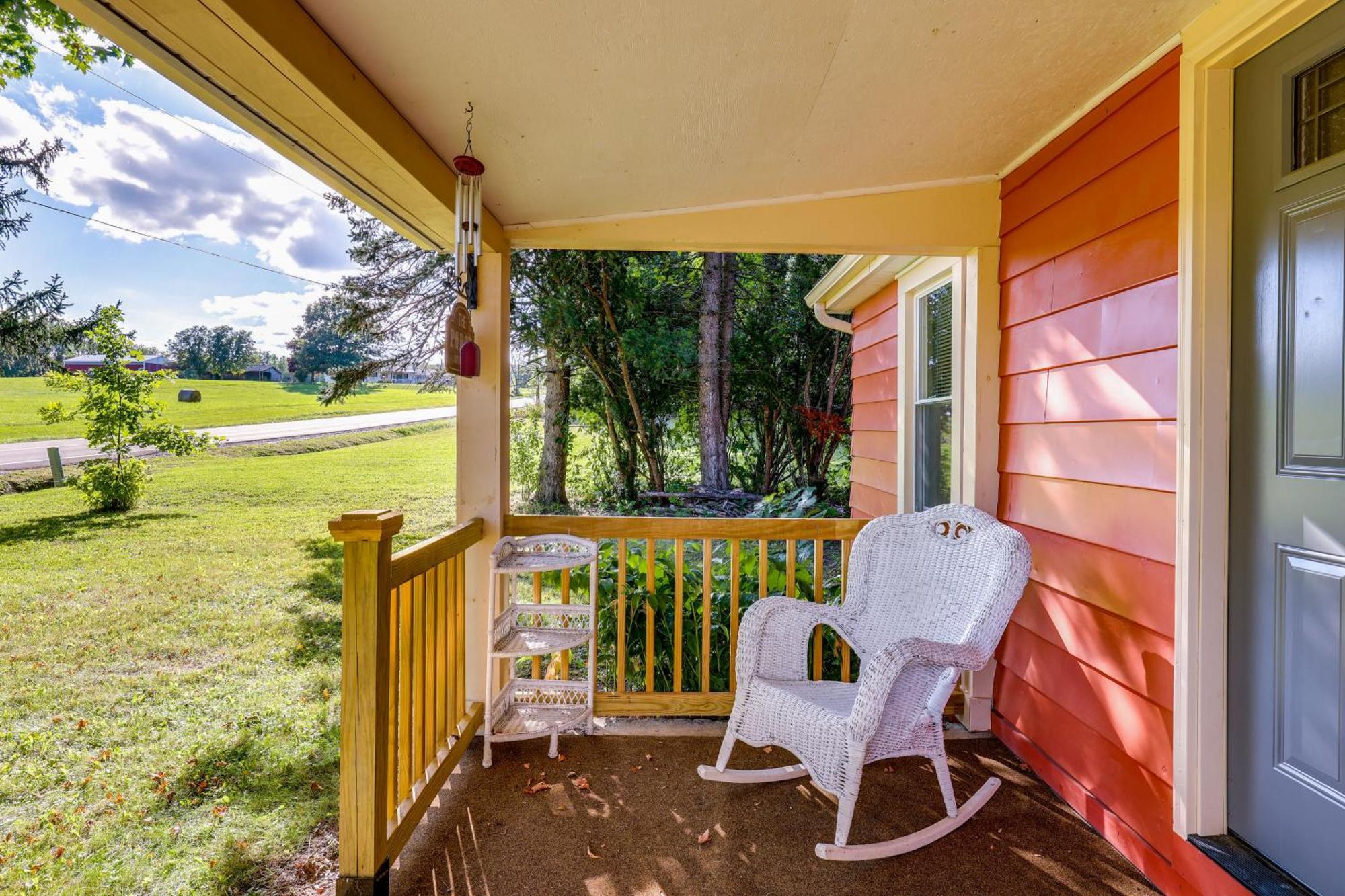 Charming Watkins Glen Home With Yard! Экстерьер фото